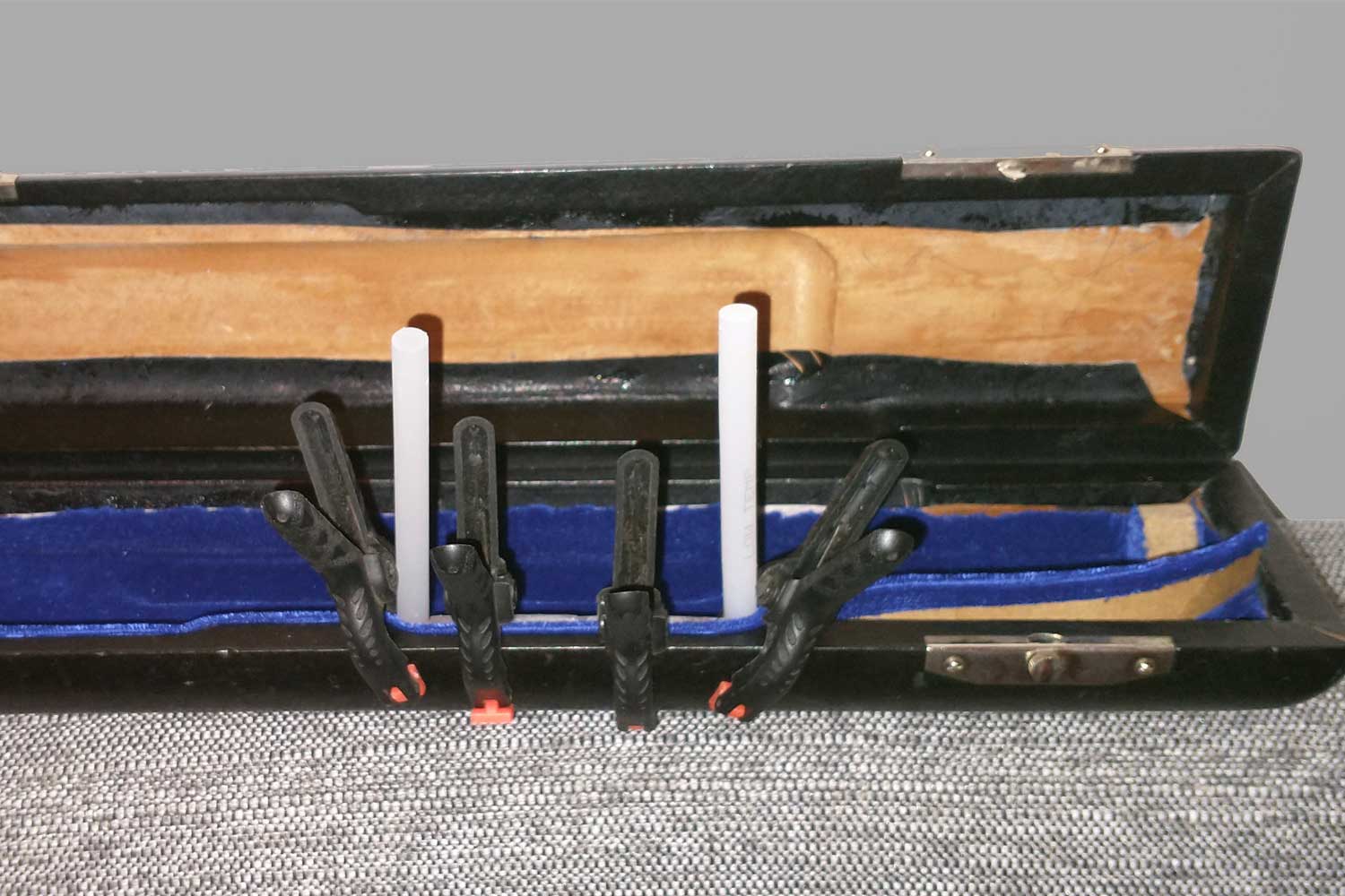 Le_rebord_est_important_pour_protger_l`instrument_des_alas_climatiques